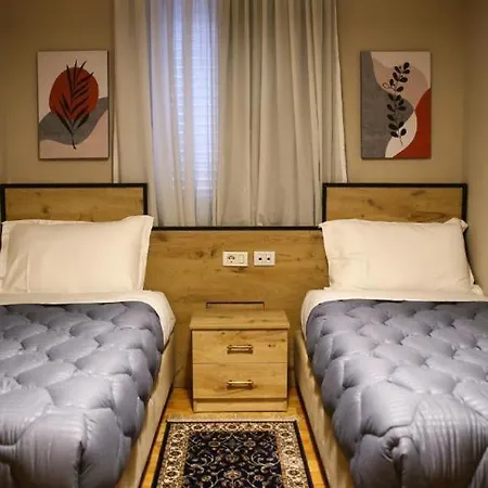 Moulin Bleu 3* Tirana