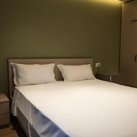 Moulin Bleu 3*