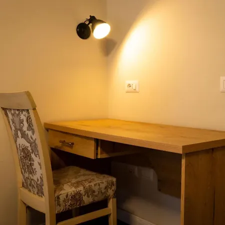 Moulin Bleu 地拉那